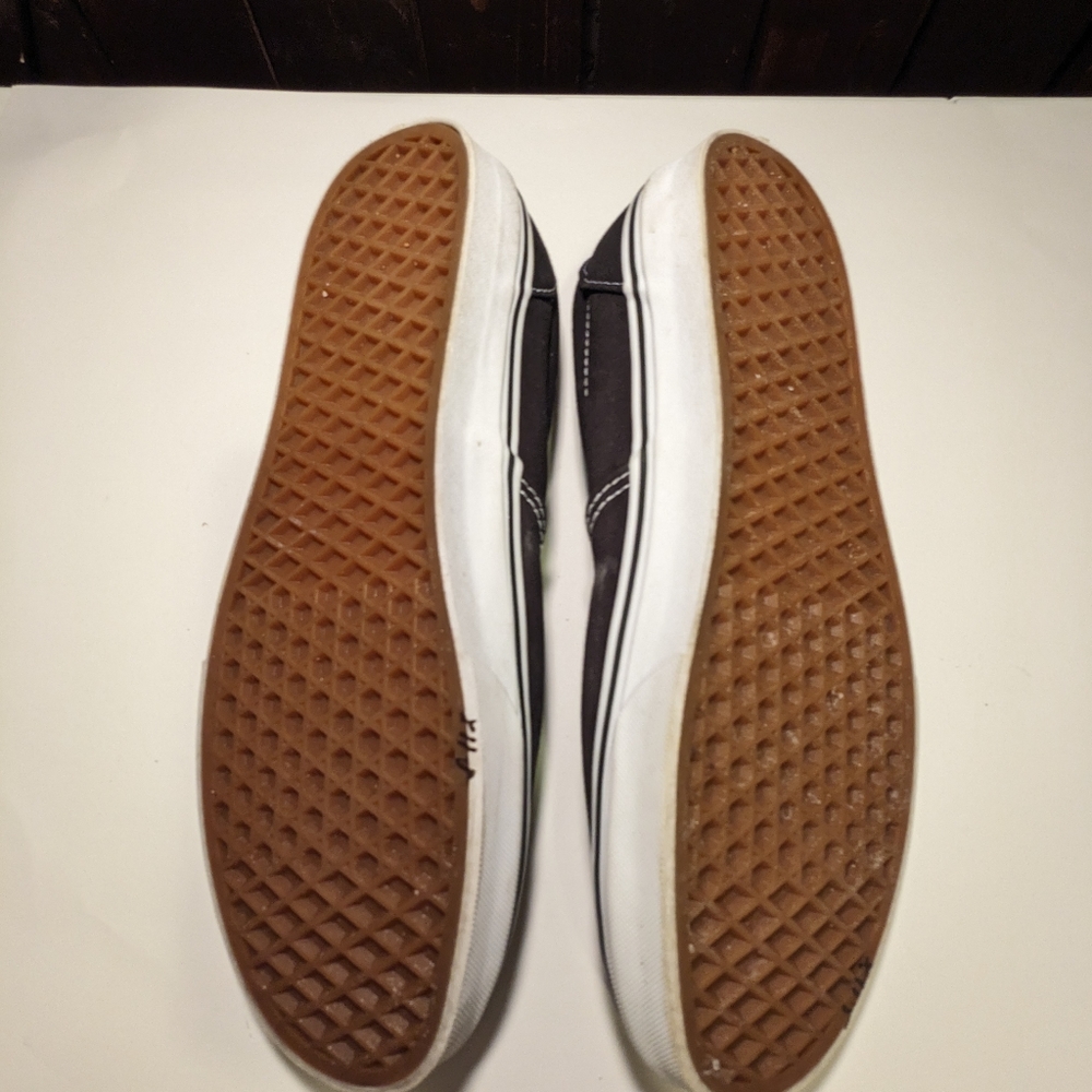 Classic Vans - Picture 3 of 5
